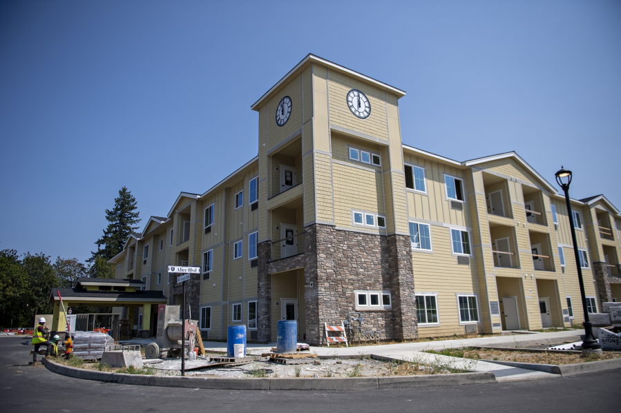 Senior Living Community and WSU Vancouver Team Up to Benefit Residents and Students image